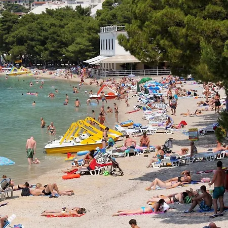 Semesterbostad House With A Parking Space - 6770 Makarska