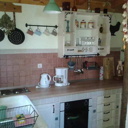 Semesterbostad House With A Parking Space - 6770 Makarska