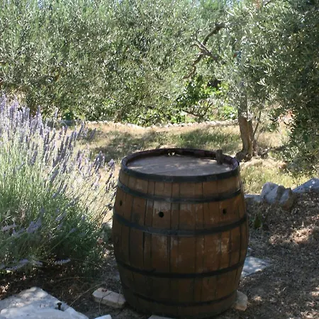 House With A Parking Space - 6770 Semesterbostad