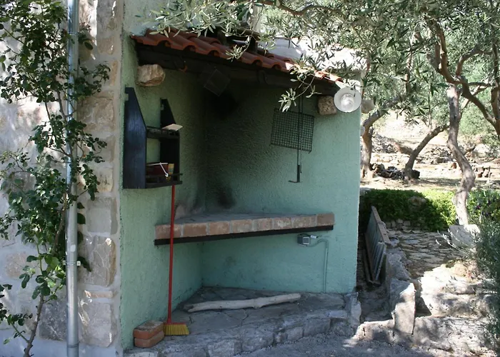 House With A Parking Space - 6770 * Makarska